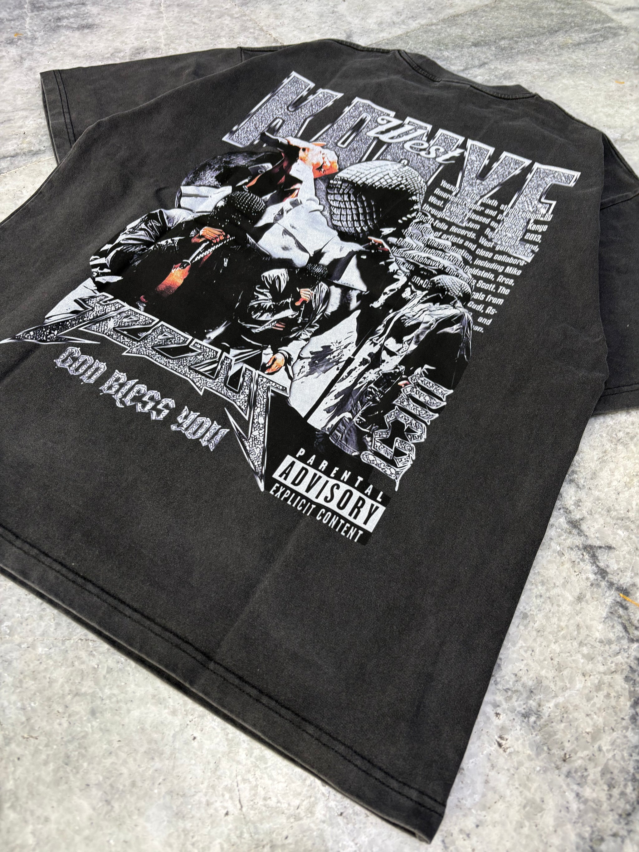 VINTAGE TEE YEEZUS TOUR