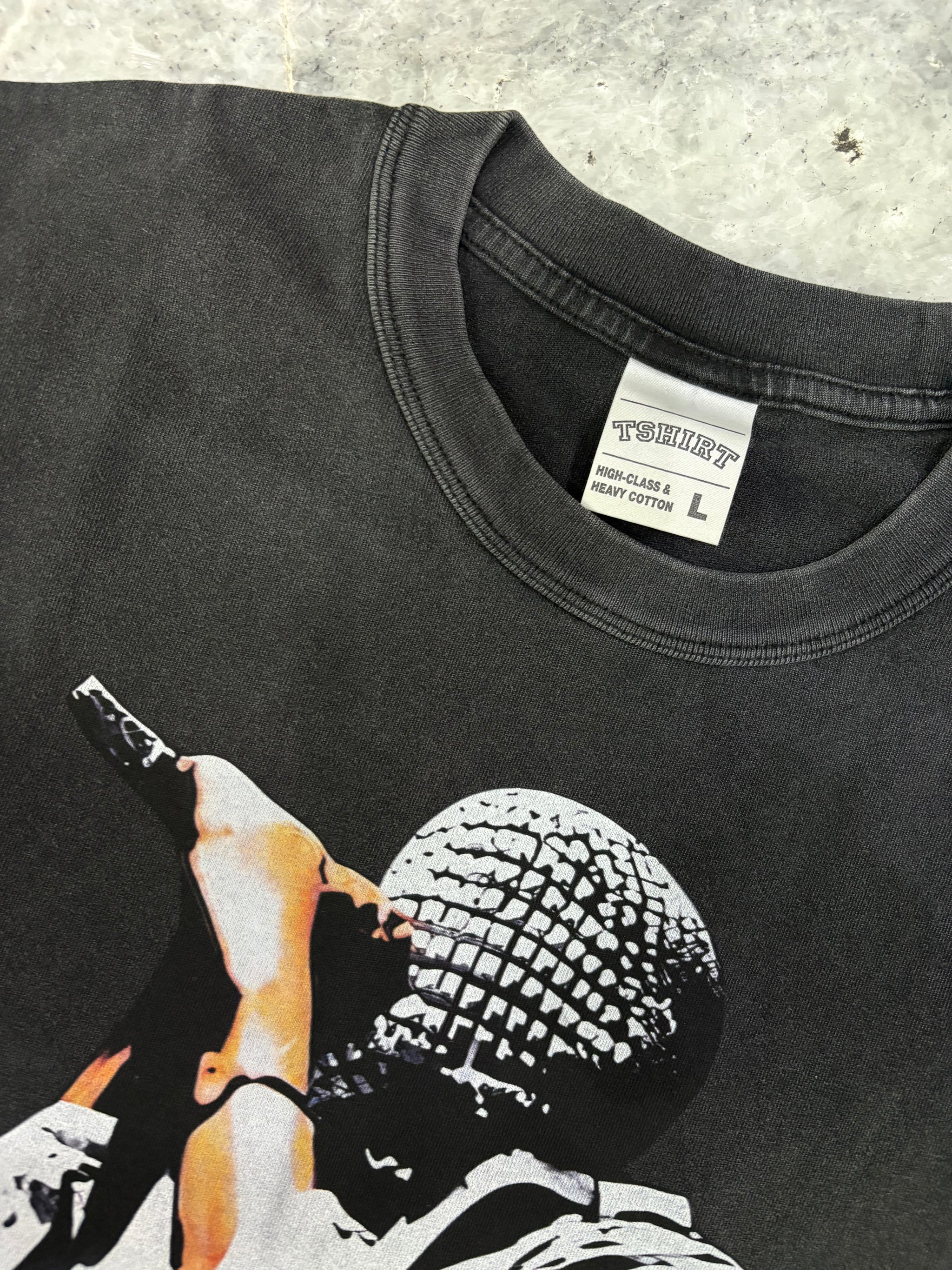 VINTAGE TEE YEEZUS TOUR